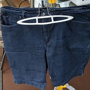 Women's Bermuda Shorts